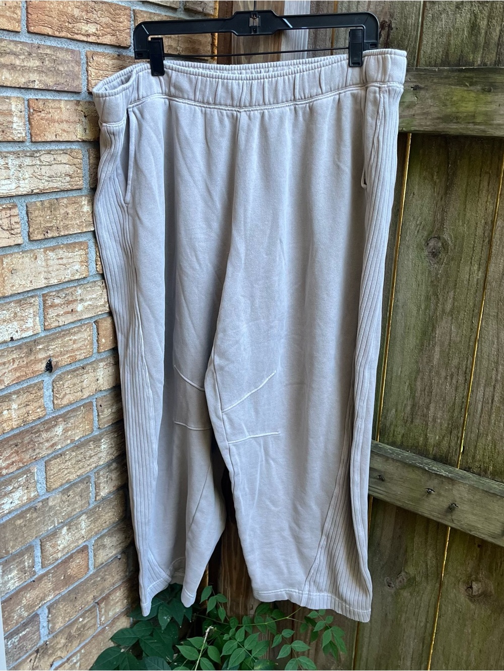 Aerie Barrel Leg Sweatpants in Light Taupe